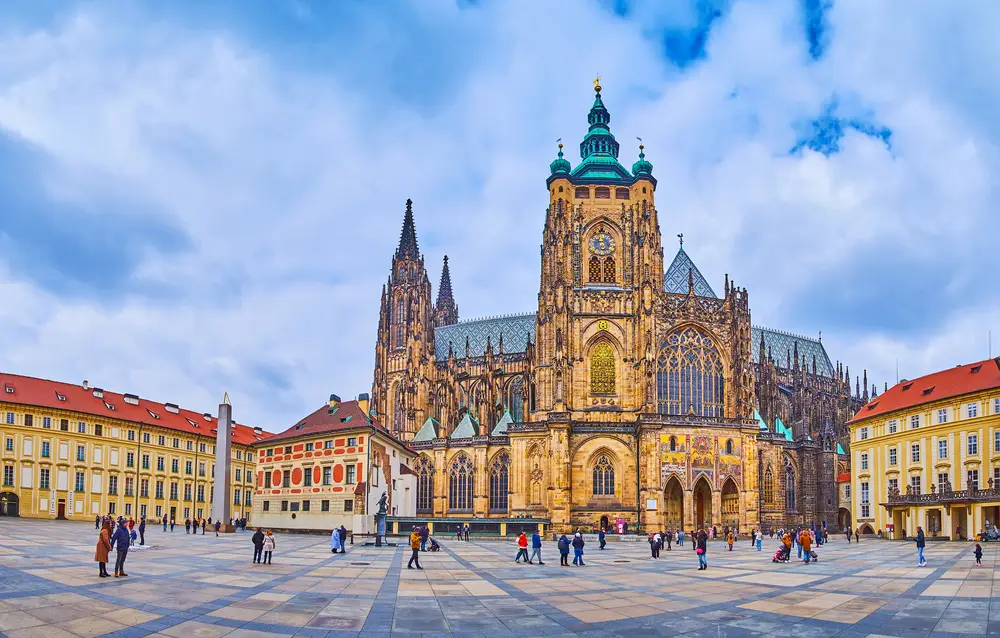 Panorama Del Duomo Di Praga Nella Terza Corte Del Castello Di San Vito